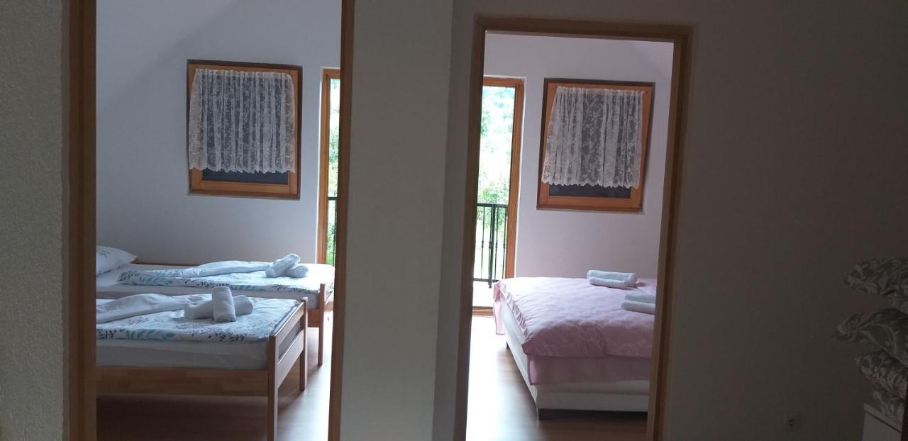 Holiday Home Adna Біхач Екстер'єр фото